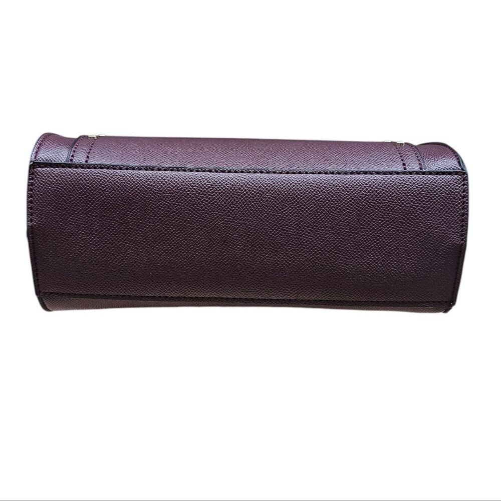 London Fog Crossbody Purse - Picture 6 of 8